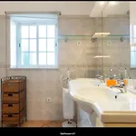 Blife Moustachya Private Privatunterkunft